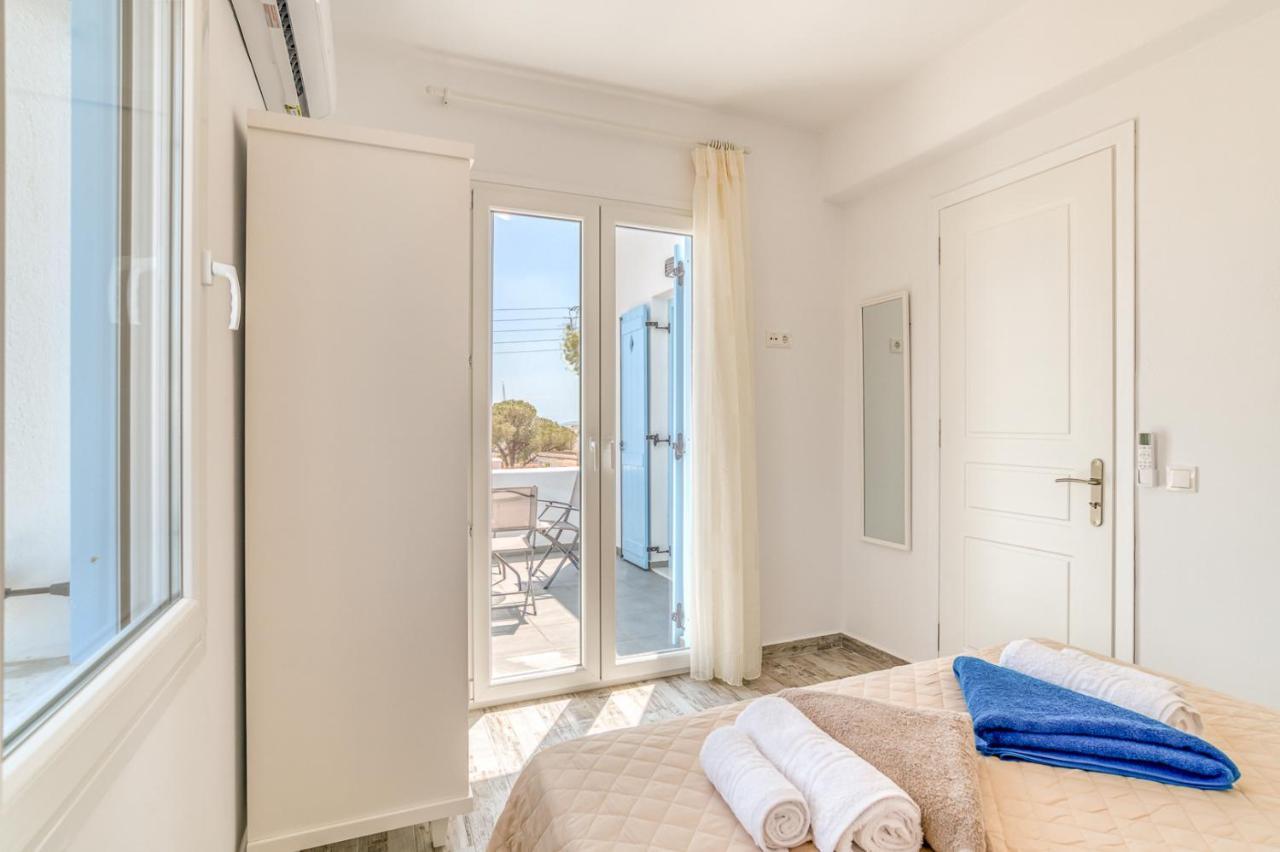 Ippocampos Seaside Serenity - Unwind At Paros Poolside Retreats Aliki  Exterior photo