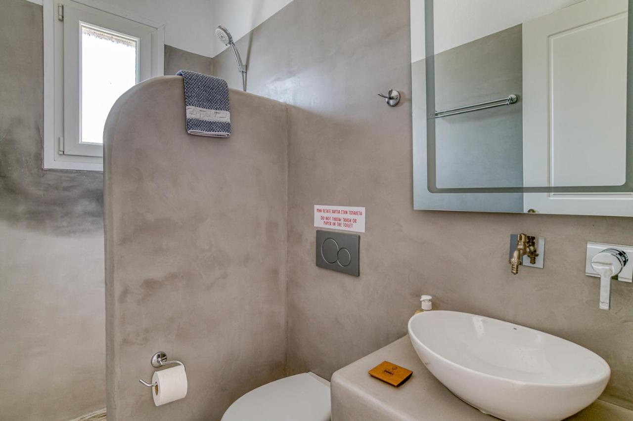 Ippocampos Seaside Serenity - Unwind At Paros Poolside Retreats Aliki  Exterior photo