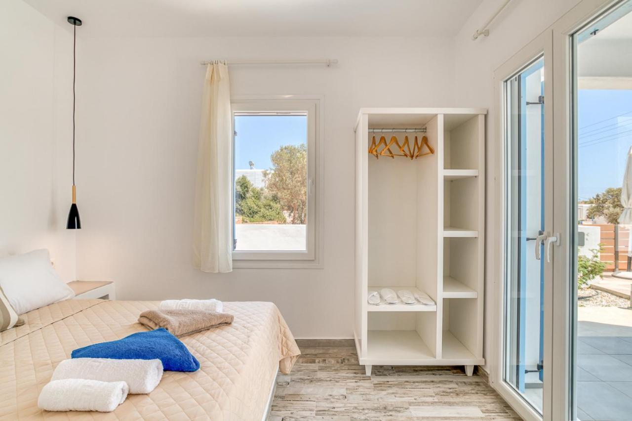 Ippocampos Seaside Serenity - Unwind At Paros Poolside Retreats Aliki  Exterior photo
